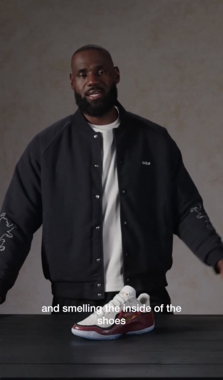 詹姆斯：18岁就能穿签名球鞋征战NBA 生涯首秀前我一直在摆弄鞋带