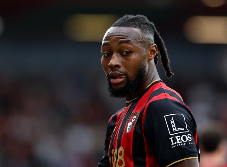 塞梅尼奥：我很高兴留在伯恩茅斯；赛季目标是进球和助攻上双