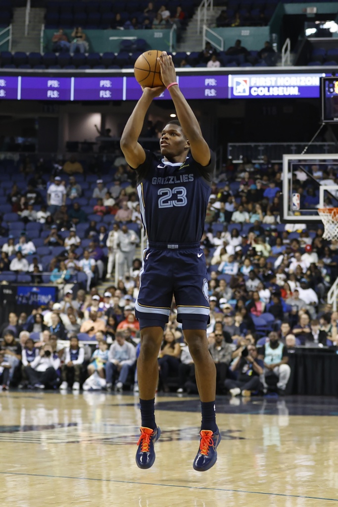 三分6中6！名记：科沃德几年前还在NCAA三级联盟 如今超级逆袭